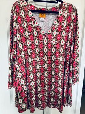 Ruby Rd. Pink and White Geometric Blouse